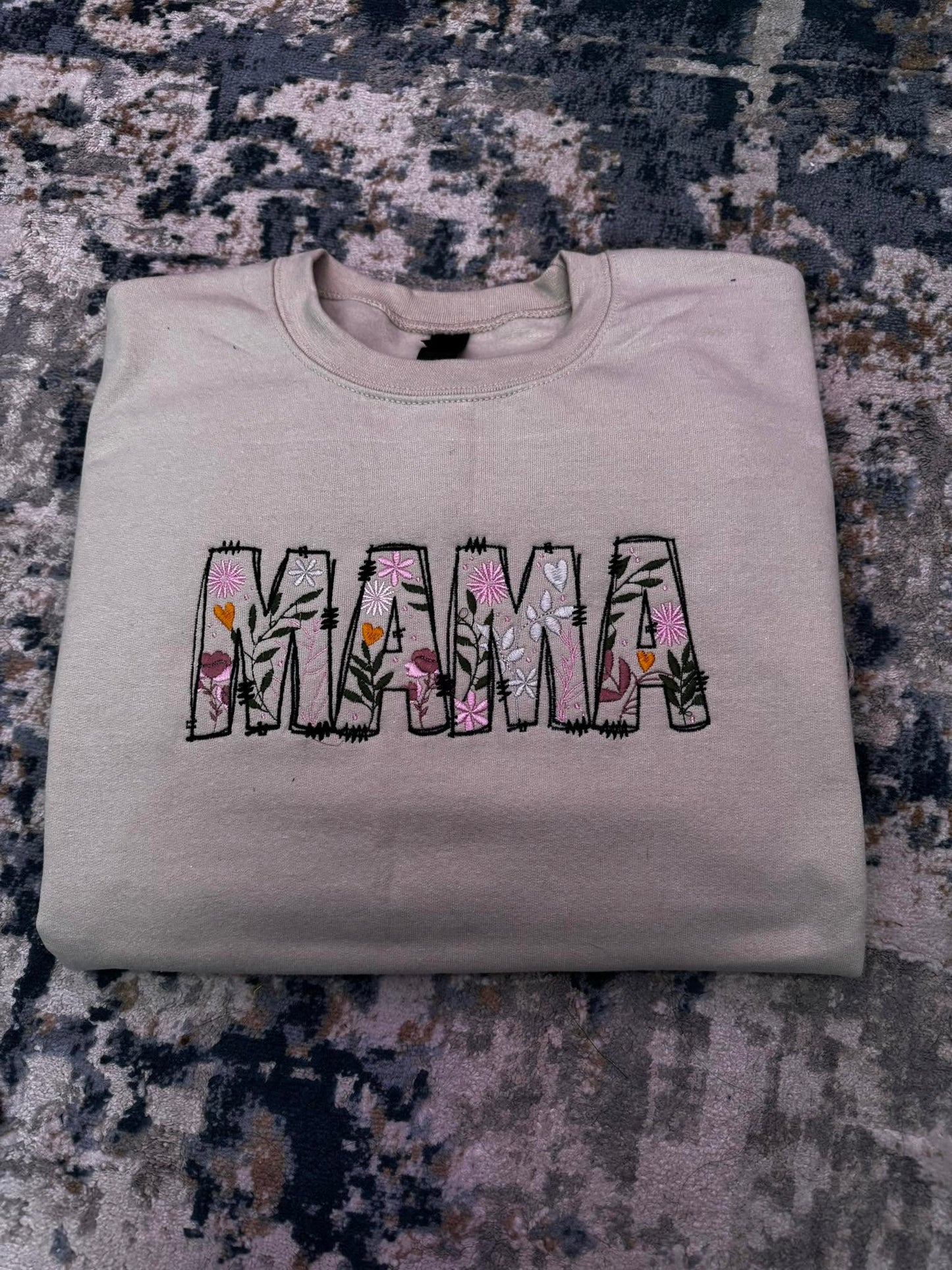 Floral Outlined Mama Crewneck